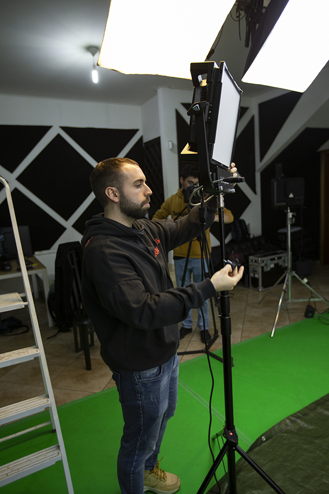 Attrezzature Film Sala Posa Noleggio Assistito Video facile Roma