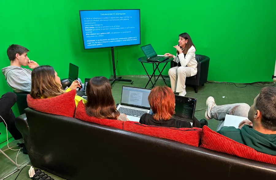 Storytelling Comunicazione Vs Informazione