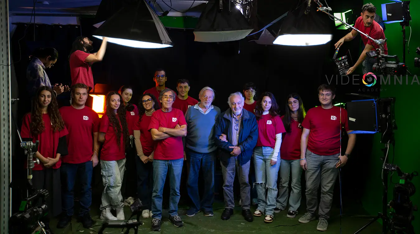 AI ed i Giovani Tecnologia in Evoluzione Cinema in Pratica Incontro con Videomnia